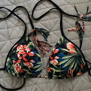 Flower bikini top